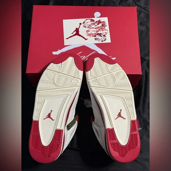 Women's Size 14/Men's Size 12.5 - Air Jordan 4 Retro "Pale Ivory and Tough Red" - Picture 5 of 16